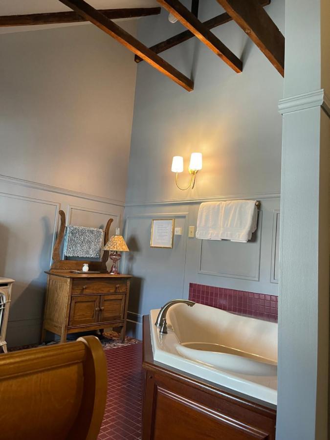 Carriage House Bed & Breakfast Winona Kültér fotó