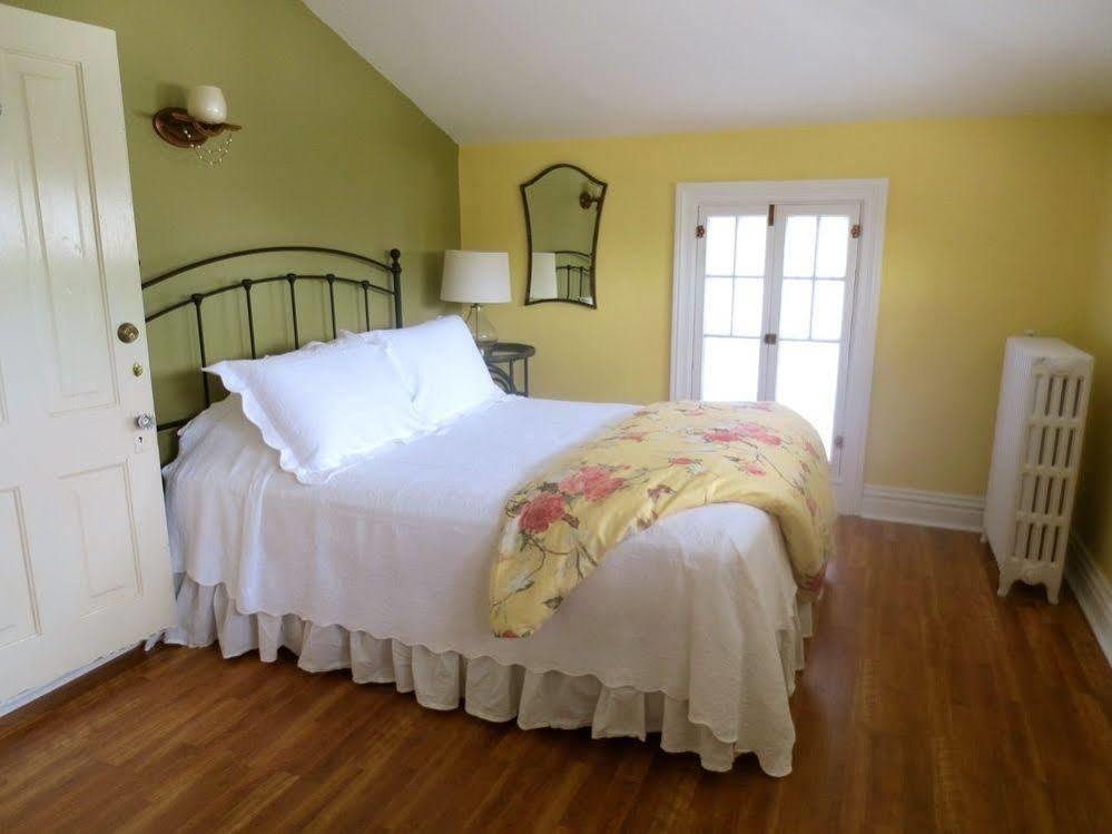 Carriage House Bed & Breakfast Winona Kültér fotó